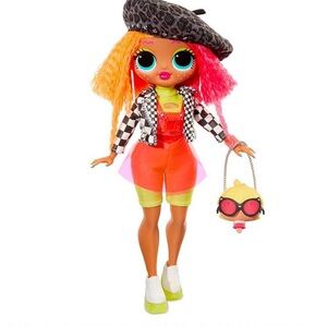 L.O.L. Surprise! O.M.G. Winter Disco Dollie Fashion Doll & 2 Sisters